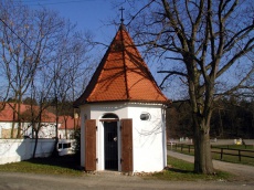Nová kaplička. Nová kaplička.